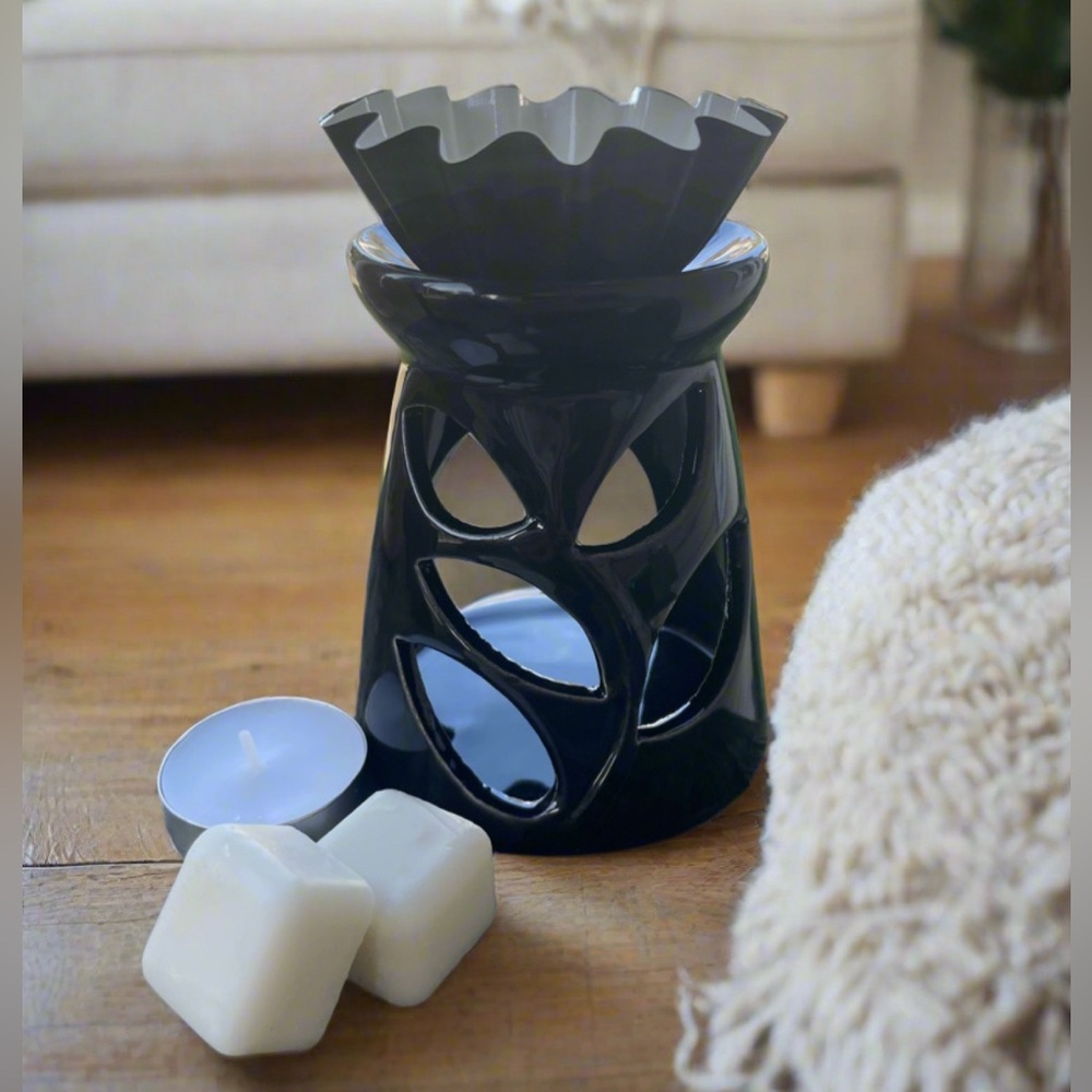 Ceramic Wax Melt Kit- Black, comes with wax melts & candles
